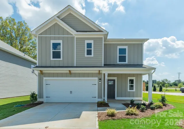 Single family home for sale at 4243 Ruth Crk Ct, Charlotte, NC 28216 | MLS# 4412109