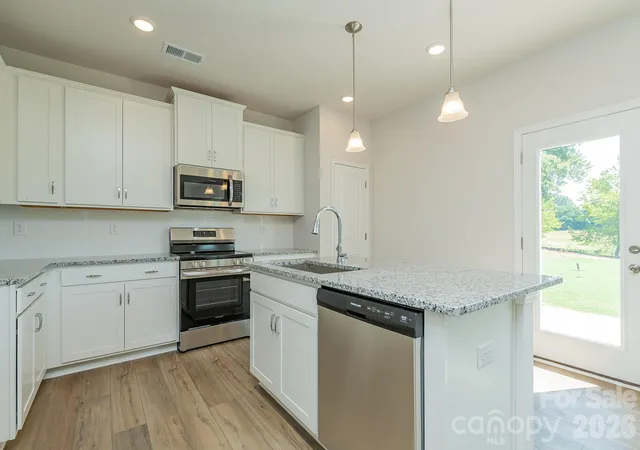 Photo 3 of Single family home for sale at 4243 Ruth Crk Ct, Charlotte, NC 28216 | MLS# 4412109 | Listing updated on 2026-10-28