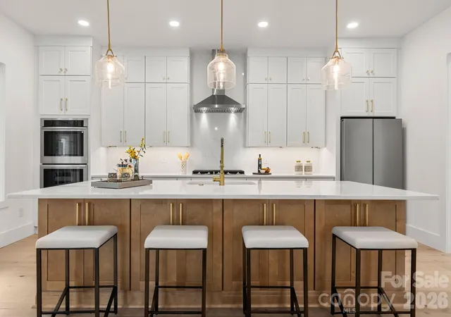 Photo 3 of Sale Pending at 1127 Allen St, Charlotte, NC 28205 | MLS# 4412112 | Listing updated on 2026-10-13