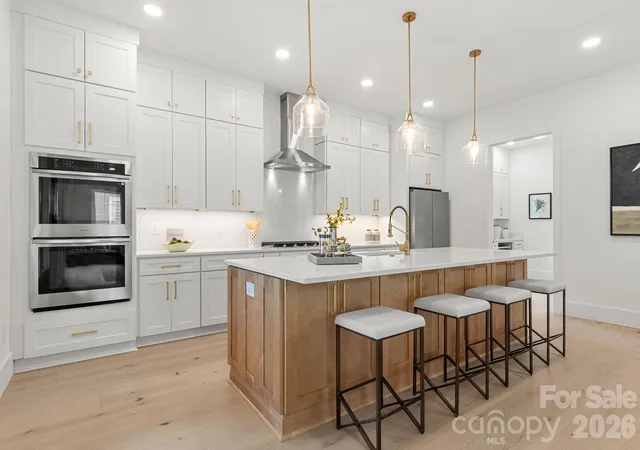 Photo 4 of Sale Pending at 1127 Allen St, Charlotte, NC 28205 | MLS# 4412112 | Listing updated on 2026-10-13