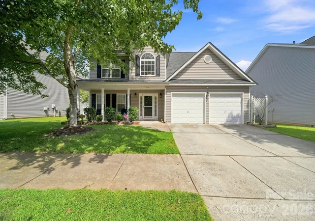 Photo 1 of Single family home for sale at 19126 Kanawha Dr, Cornelius, NC 28031 | MLS# 4412114 | Listing updated on 2026-08-11