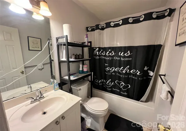 Photo 13 of Single family home for sale at 2630 Larry Dr, Charlotte, NC 28214 | MLS# 4412165 | Listing updated on 2026-09-29