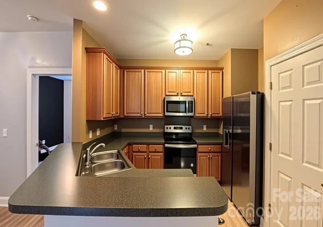 Photo 4 of Condo for sale at 6419 Park Pond Dr, Charlotte, NC 28262 | MLS# 4412183 | Listing updated on 2026-09-24