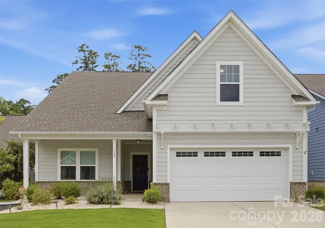 Photo 2 of Single family home for sale at 142 Fawnwood Ct, Mount Gilead, NC 27306 | MLS# 4412184 | Listing updated on 2026-08-07