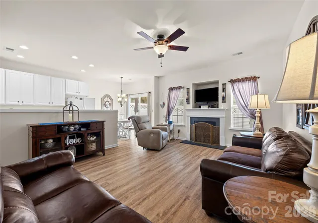 3rd image of 11613 Coddington Ridge Dr, Charlotte, NC 28214 | MLS# 4412194