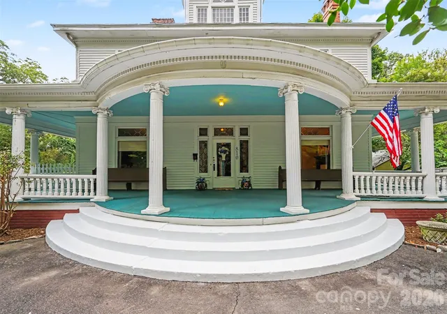 Photo 1 of Single family home for sale at 810 E Franklin St, Monroe, NC 28112 | MLS# 4412195 | Listing updated on 2026-08-31