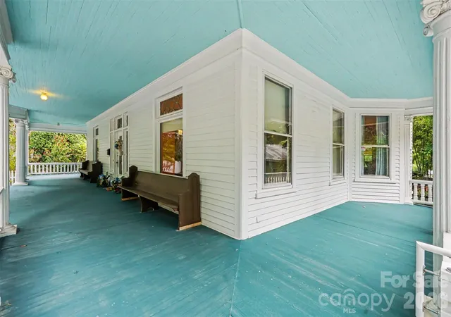 Photo 3 of Single family home for sale at 810 E Franklin St, Monroe, NC 28112 | MLS# 4412195 | Listing updated on 2026-08-31