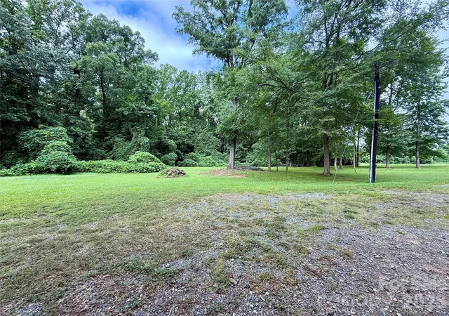 3rd image of 8000 Hedrick Cir, Huntersville, NC 28078 | MLS# 4412200