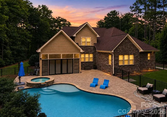 1st image of 7261 Bay Ridge Dr, Denver, NC 28037 | MLS# 4412207