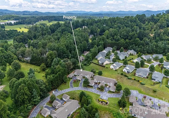 5th image of 5303 Wood Duck Wy, Hendersonville, NC 28792 | MLS# 4412210