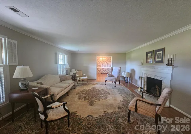 Photo 4 of Single family home for sale at 524 Country Club Cir, Shelby, NC 28150 | MLS# 4412216 | Listing updated on 2026-09-21