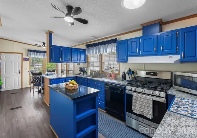 5th image of 208 Red Birch Ct, Hendersonville, NC 28739 | MLS# 4412224
