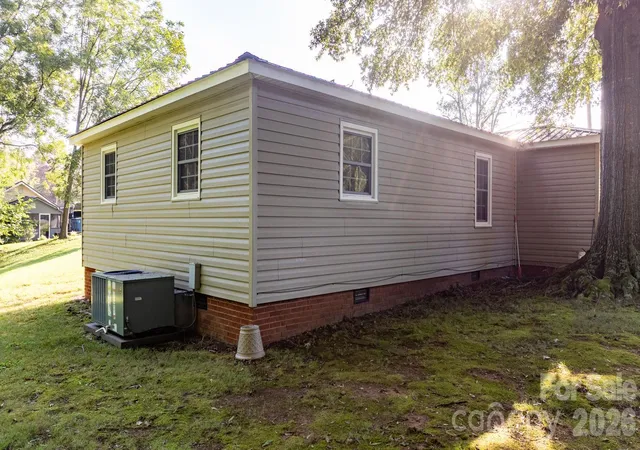 3rd image of 708 E Klutz St, Maiden, NC 28650 | MLS# 4412226