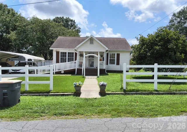 1st image of 1200 Woodlawn St, Kannapolis, NC 28083 | MLS# 4412234