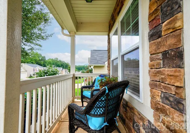 Photo 3 of Single family home for sale at 3219 Pikes Peak Dr, Gastonia, NC 28052 | MLS# 4412245 | Listing updated on 2026-09-30