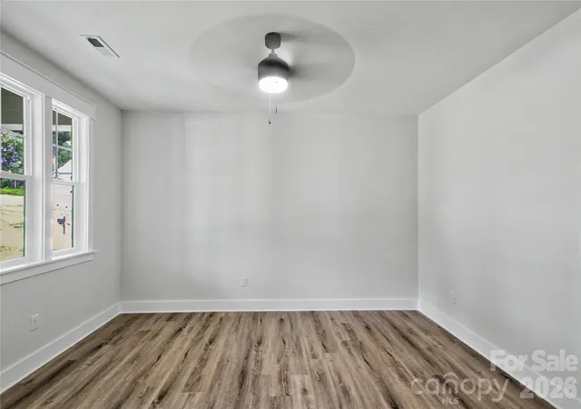 Photo 3 of Single family home for sale at 3201 Timber Run Ln, Maiden, NC 28650 | MLS# 4412257 | Listing updated on 2026-10-06