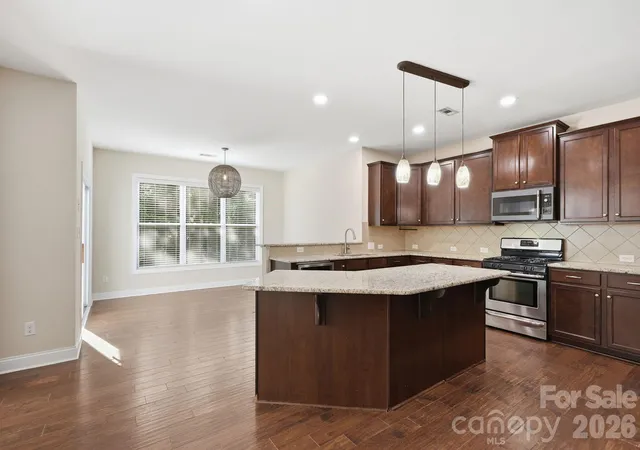Photo 4 of Single family home for sale at 347 Windy Pine Dr, Clover, SC 29710 | MLS# 4412270 | Listing updated on 2026-10-03