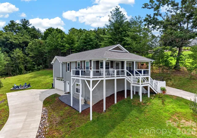 Photo 2 of Single family home for sale at 932 Morlin Acres Dr, Marshall, NC 28753 | MLS# 4412278 | Listing updated on 2026-08-26