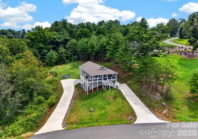 Photo 4 of Single family home for sale at 932 Morlin Acres Dr, Marshall, NC 28753 | MLS# 4412278 | Listing updated on 2026-08-26