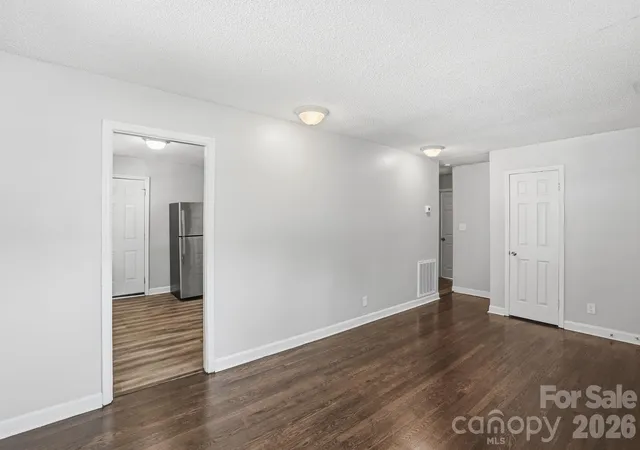 Photo 3 of Single family home for sale at 1805 Purser Dr, Charlotte, NC 28215 | MLS# 4412286 | Listing updated on 2026-08-11
