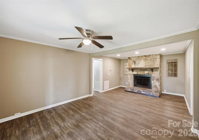 Photo 3 of Single family home for sale at 10814 Moores Chapel Rd, Charlotte, NC 28214 | MLS# 4412287 | Listing updated on 2026-09-18
