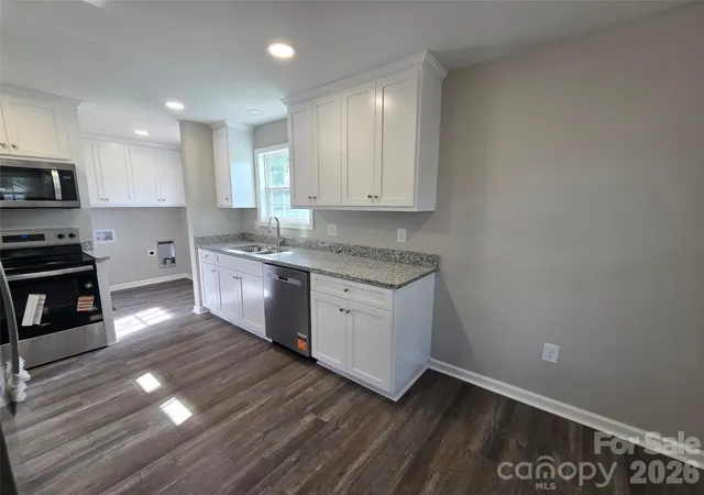 Photo 4 of Single family home for sale at 209 W Roswell St, Troy, NC 27371 | MLS# 4412291 | Listing updated on 2026-08-27