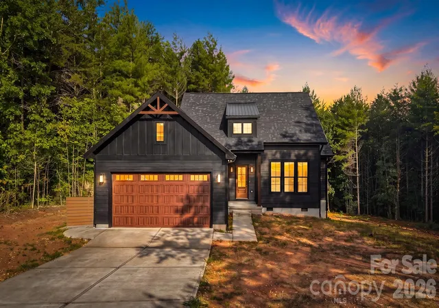 Photo 1 of Single family home for sale at 1035 Hawksbill Dr, Morganton, NC 28655 | MLS# 4412312 | Listing updated on 2026-09-28