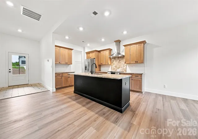 4th image of 1035 Hawksbill Dr, Morganton, NC 28655 | MLS# 4412312