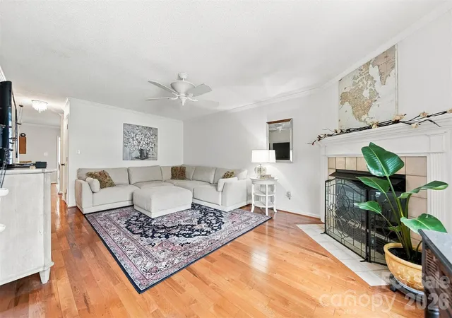 Photo 4 of Townhouse for sale at 1007 21st Avenue NE, Hickory, NC 28601 | MLS# 4412321 | Listing updated on 2026-09-17