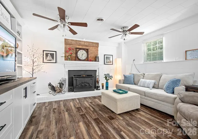 Photo 4 of Single family home for sale at 188 Sagemore Rd, Mooresville, NC 28117 | MLS# 4412341 | Listing updated on 2026-09-11