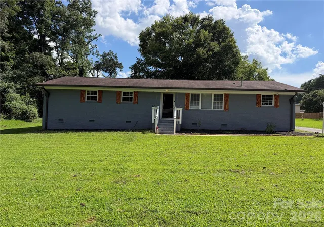 Photo 1 of Single family home for sale at 911 Eldorado Ave, Charlotte, NC 28262 | MLS# 4412351 | Listing updated on 2026-08-11