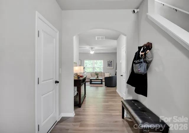 3rd image of 7203 Stoney Wood Ln, Charlotte, NC 28215 | MLS# 4412354