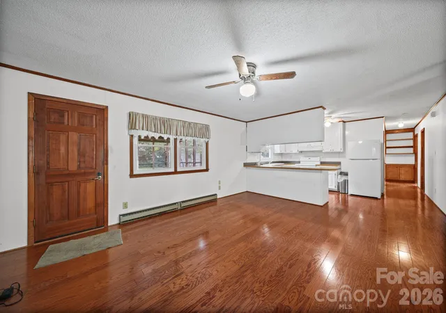 Photo 3 of Single family home for sale at 3502 Merry Oaks Ln, Dallas, NC 28034 | MLS# 4412355 | Listing updated on 2026-09-01