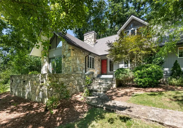 1st image of 25 E Forest Rd, Asheville, NC 28803 | MLS# 4412370