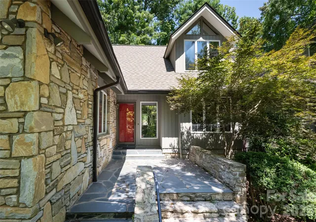2nd image of 25 E Forest Rd, Asheville, NC 28803 | MLS# 4412370