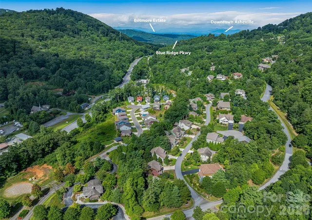 39th image of 4 Old Bridge Cir, Fairview, NC 28730 | MLS# 4412402