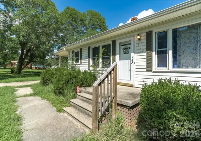2nd image of 527 Washington Ln, Albemarle, NC 28001 | MLS# 4412418