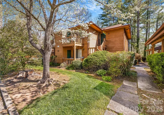 1st image of 521 Courtwood Ln #8, Hendersonville, NC 28739 | MLS# 4412419