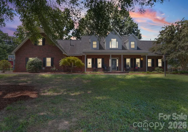 Photo 1 of Single family home for sale at 2915 Mills Harris Rd, Marshville, NC 28103 | MLS# 4412420 | Listing updated on 2026-08-28