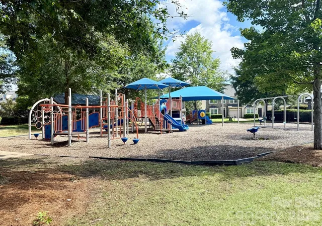 33rd image of 5658 Stonewells Dr, Charlotte, NC 28278 | MLS# 4412440
