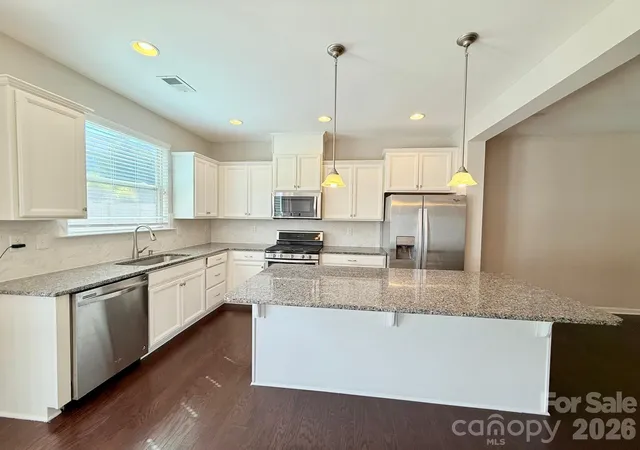 Photo 4 of Townhouse for sale at 5658 Stonewells Dr, Charlotte, NC 28278 | MLS# 4412440 | Listing updated on 2026-10-08