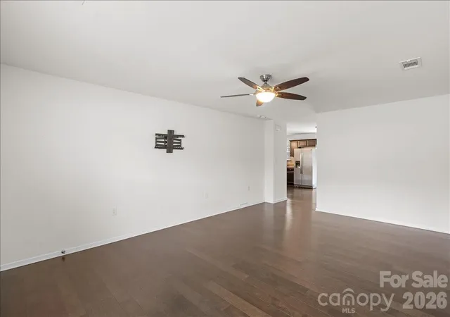 Photo 3 of Single family home for sale at 6066 Benedict Pl, Fort Mill, SC 29707 | MLS# 4412443 | Listing updated on 2026-08-31
