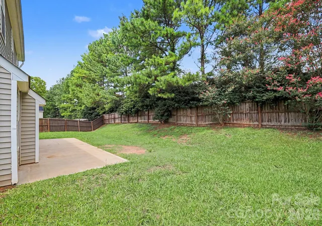 Photo 24 of Single family home for sale at 2877 Oasis Ln, Charlotte, NC 28214 | MLS# 4412459 | Listing updated on 2026-10-01
