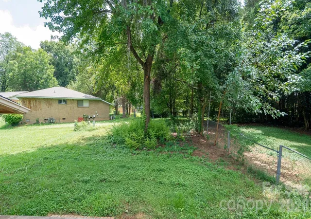 30th image of 4926 Malibu Dr, Charlotte, NC 28215 | MLS# 4412464