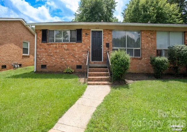4th image of 4926 Malibu Dr, Charlotte, NC 28215 | MLS# 4412464