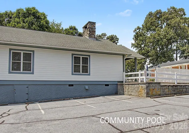 48th image of 204 Red Birch Ct, Hendersonville, NC 28739 | MLS# 4412477
