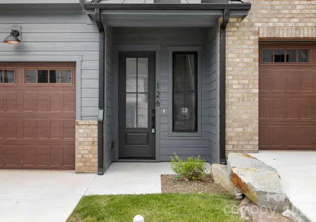Photo 3 of Townhouse for sale at 126 Collin Pl #36, Asheville, NC 28804 | MLS# 4412516 | Listing updated on 2026-08-18