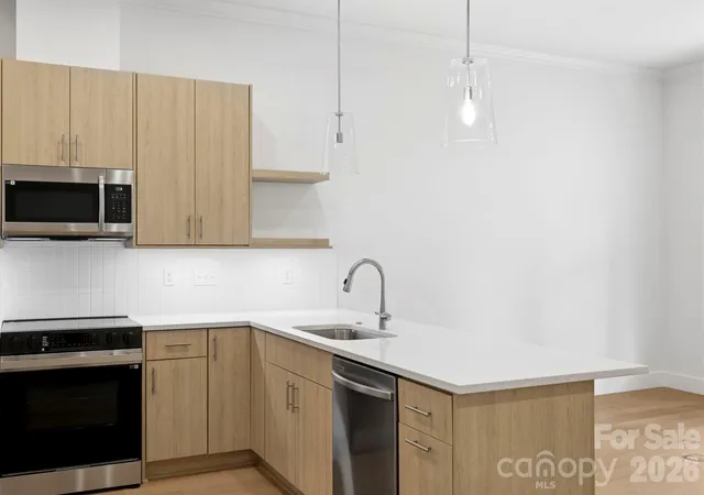 Photo 3 of Townhouse for sale at 126 Collin Pl #36, Asheville, NC 28804 | MLS# 4412516 | Listing updated on 2026-08-18