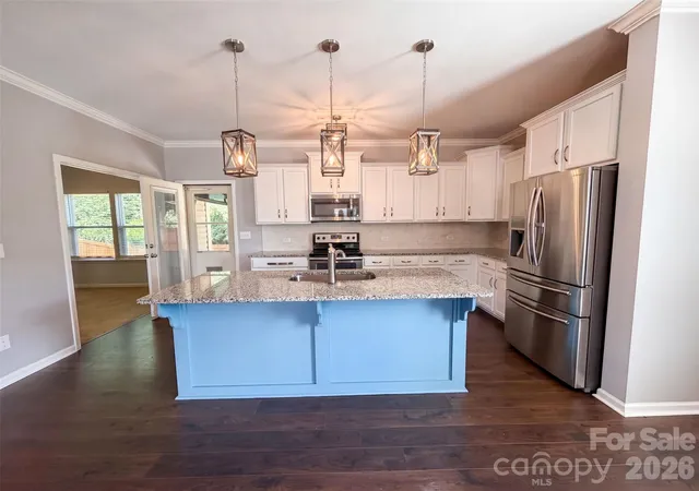 Photo 2 of Single family home for sale at 2618 Courtland Dr, Clover, SC 29710 | MLS# 4412524 | Listing updated on 2026-09-04