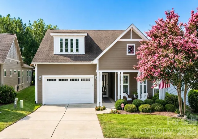 1st image of 420 Granite Lake Ct, Denver, NC 28037 | MLS# 4412537